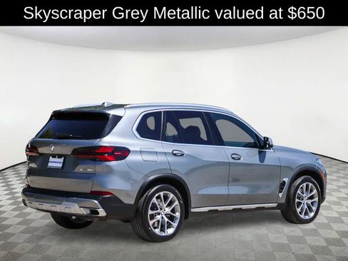 Used 2026 BMW X5 sDrive40i w/ Parking Assistance Package RWD image 4