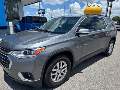 Used 2021 Chevrolet Traverse LT