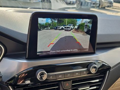 Used 2021 Ford Escape Titanium FWD image 26