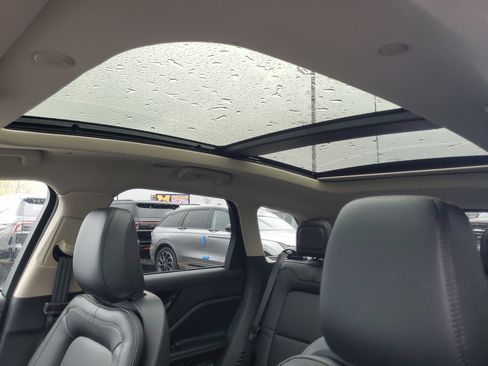 New 2026 Lincoln Corsair Premiere AWD/4WD image 11