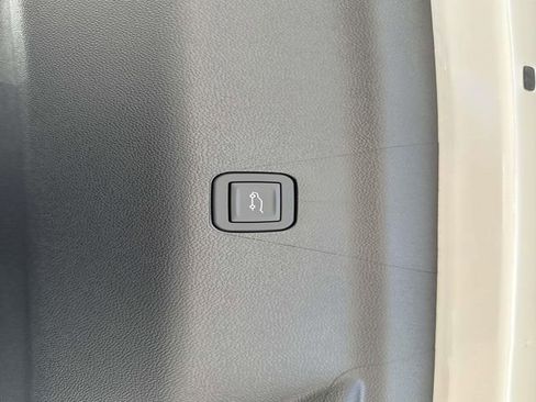 New 2025 Chevrolet Suburban Premier w/ Sun And Tow Package RWD image 24