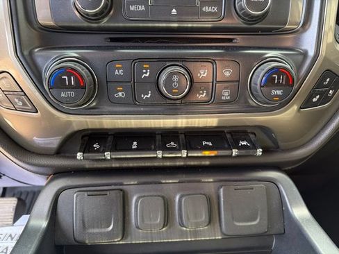 Used 2018 Chevrolet Silverado 1500 High Country AWD/4WD image 21