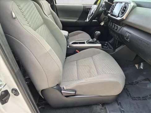 Certified 2023 Toyota Tacoma SR5 AWD/4WD image 18