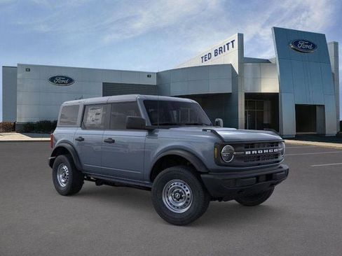 New 2025 Ford Bronco 4-Door image 1