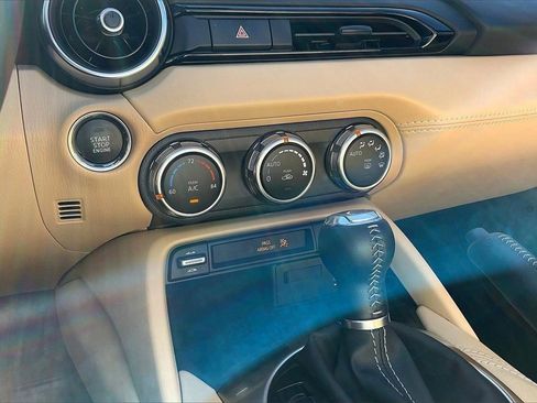 Used 2025 MAZDA MX-5 Miata RF Grand Touring image 24