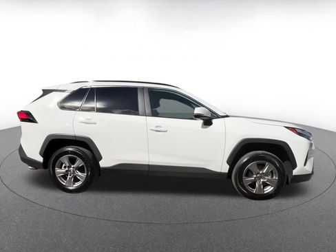 Used 2025 Toyota RAV4 XLE image 18