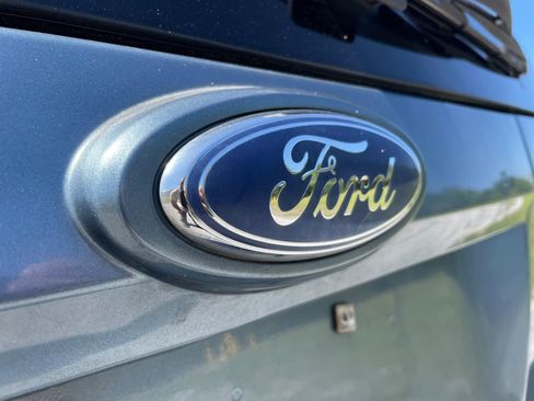 Used 2010 Ford Escape XLS FWD image 12
