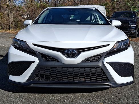 Used 2023 Toyota Camry SE image 8