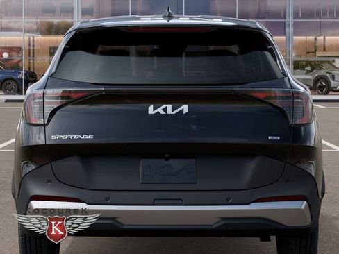 New 2026 Kia Sportage LX image 13