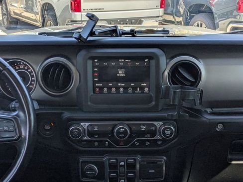 Used 2020 Jeep Wrangler Unlimited Sport S image 17