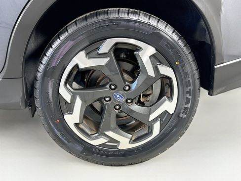 Used 2023 Subaru Crosstrek 2.5i Limited w/ Moonroof Package image 30