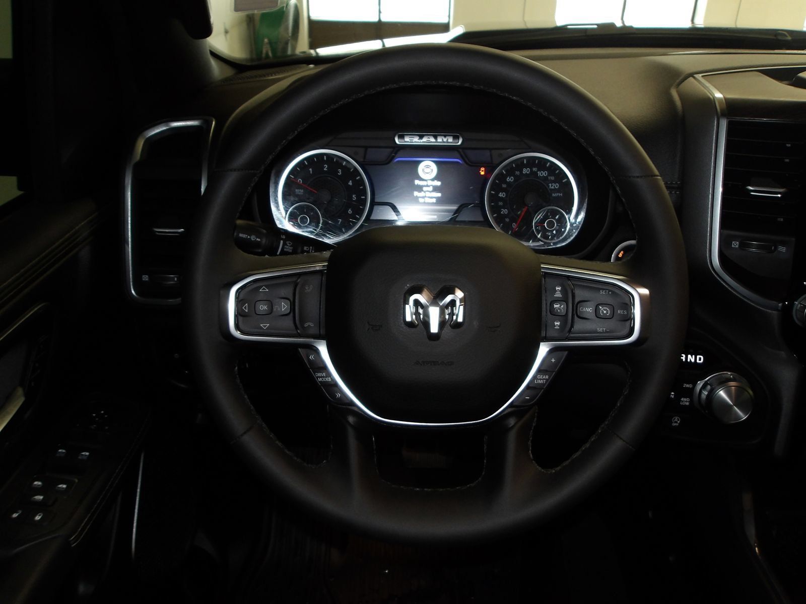 Used 2025 RAM 1500 Laramie AWD/4WD image 14