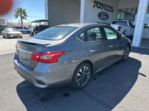 Used 2019 Nissan Sentra SR w/ Premium Package (SR) image 6