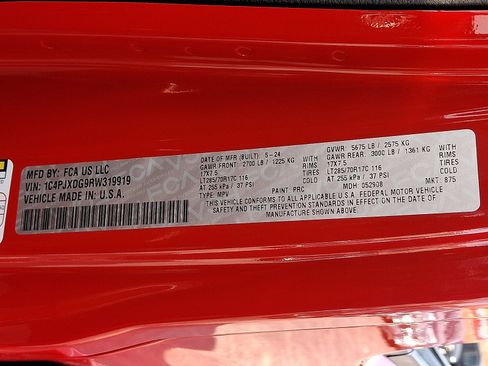 Used 2024 Jeep Wrangler Unlimited Sport image 30