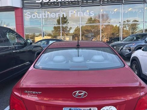 Used 2015 Hyundai Accent GLS w/ Option Group 02 image 5