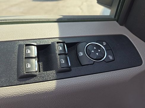 Used 2018 Ford F250 XL w/ Power Equipment Group AWD/4WD image 12