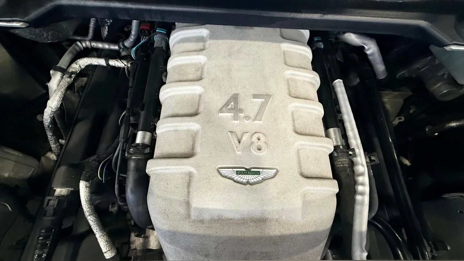 Used 2012 Aston Martin V8 Vantage Coupe RWD image 40