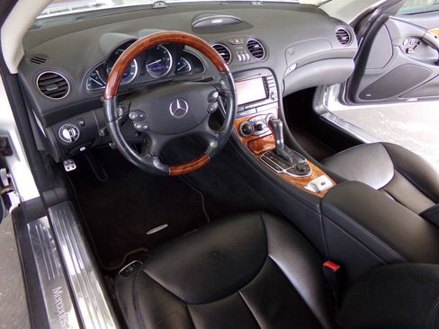 Used 2007 Mercedes-Benz SL 550 image 16