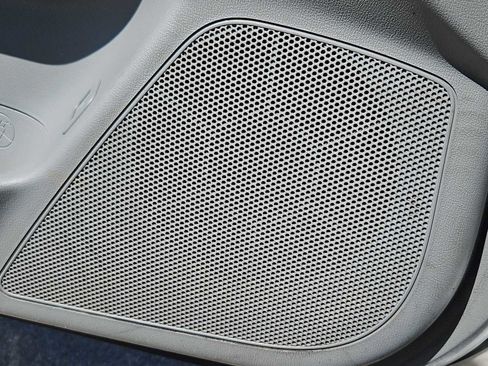 Used 2010 Hyundai Elantra GLS w/ Sunroof Pkg 3 image 26