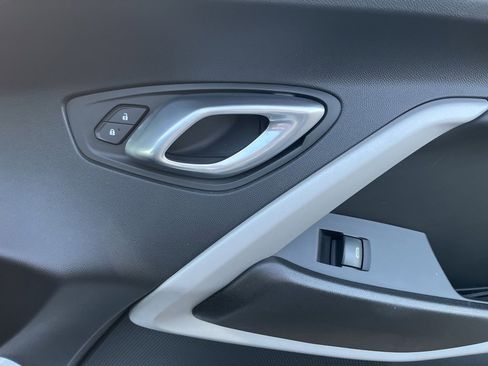 Used 2022 Chevrolet Camaro LT image 10