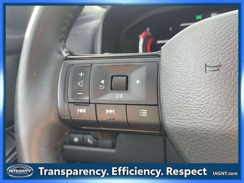 Used 2025 Nissan Rogue Platinum w/ Tech Package AWD/4WD image 22