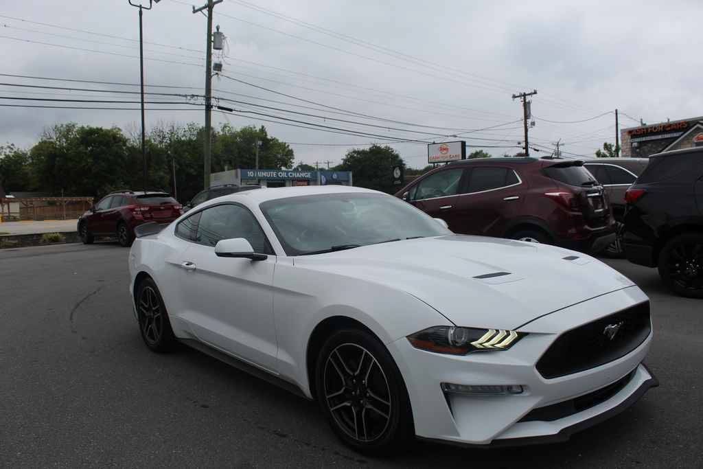Used 2020 Ford Mustang Premium RWD image 3