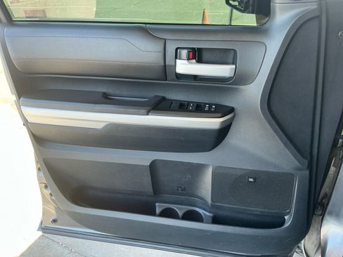 Used 2015 Toyota Tundra Limited w/ Limited Premium Package AWD/4WD image 13