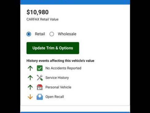 Used 2015 Ford Explorer XLT w/ Equipment Group 202A image 16