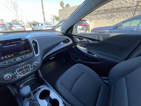 Used 2024 Chevrolet Malibu LT image 37