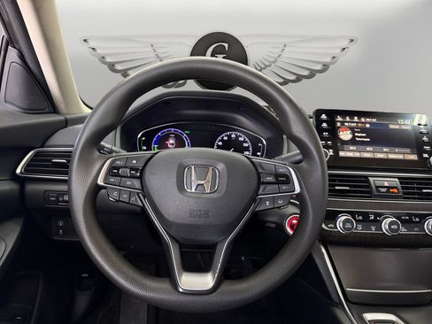 Used 2018 Honda Accord EX image 12
