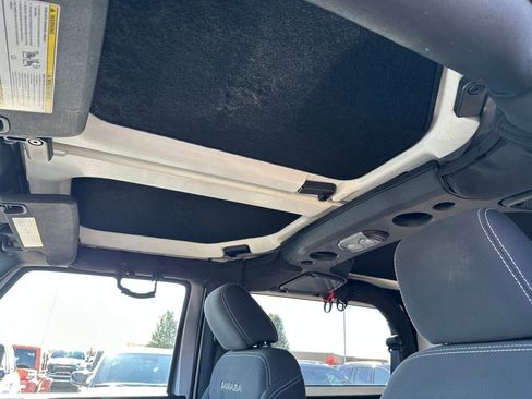 Certified 2018 Jeep Wrangler Sahara w/ Dual Top Group image 20