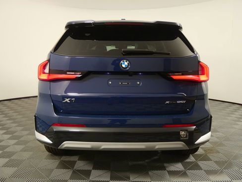 Used 2026 BMW X1 xDrive28i image 4