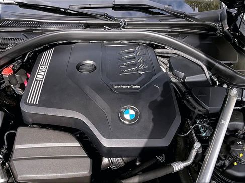 Used 2022 BMW 430i Coupe w/ M Sport Package image 12