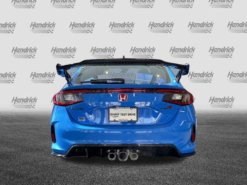 Used 2024 Honda Civic Type R image 9
