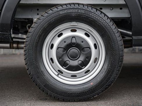 New 2026 Ford Transit 250 148 Medium Roof image 28