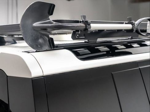 New 2024 Land Rover Defender 110 S image 13