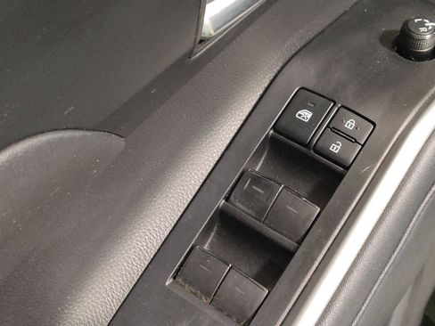 Used 2021 Toyota Highlander XSE image 27