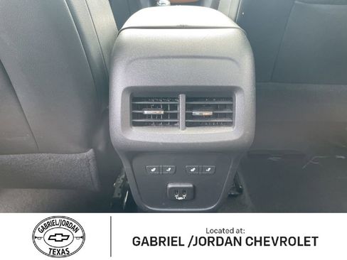 Used 2021 Chevrolet Equinox Premier image 25