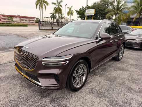 Used 2022 Genesis GV70 2.5T w/ Advanced Package AWD/4WD image 3