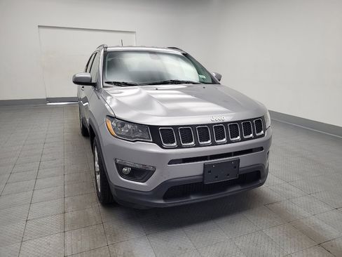 Used 2020 Jeep Compass Latitude w/ Cold Weather Group FWD image 14