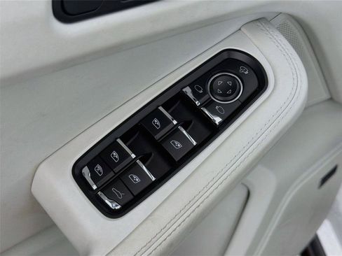 Certified 2023 Porsche Macan S w/ Premium Package Plus AWD/4WD image 31