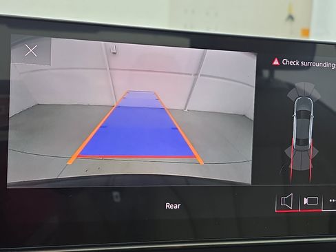 Used 2022 Audi A4 2.0T Premium w/ Convenience Package image 21