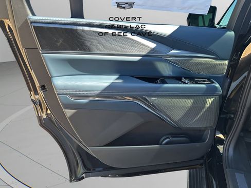 New 2026 Cadillac Escalade IQ Luxury 2 w/ LPO, Floor Liner Package image 19