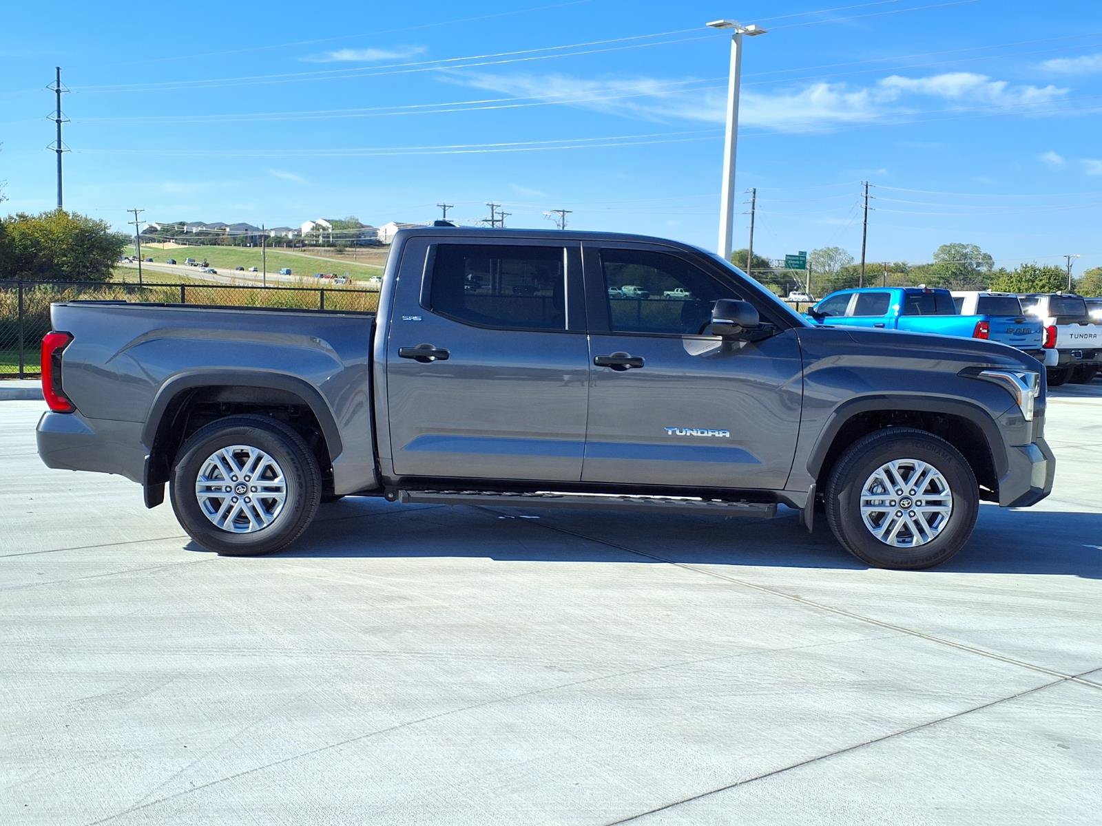 Used 2026 Toyota Tundra SR5 w/ SR5 Convenience Package RWD image 10