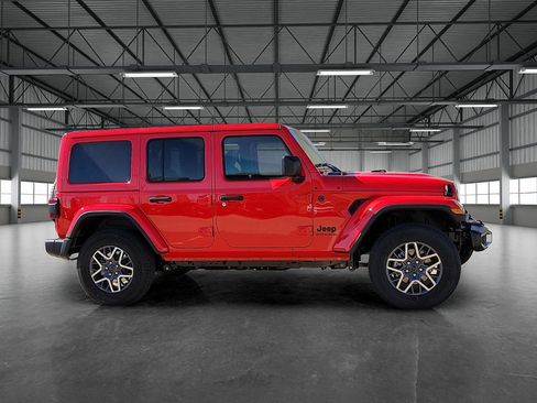 New 2026 Jeep Wrangler Unlimited Sahara w/ Safety Group image 5