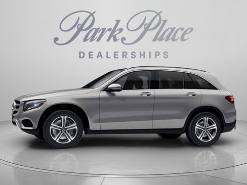Certified 2019 Mercedes-Benz GLC 300 4MATIC image 4