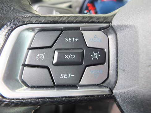 Used 2025 Ford Mustang GT Premium RWD image 30
