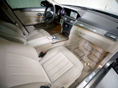 Used 2010 Mercedes-Benz E 550 E 550 Luxury image 5