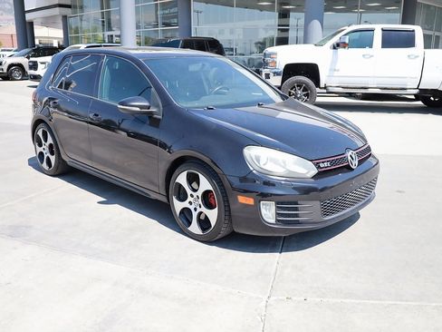 Used 2010 Volkswagen GTI 4-Door image 8