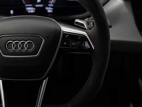 Used 2024 Audi e-tron GT Prestige image 24